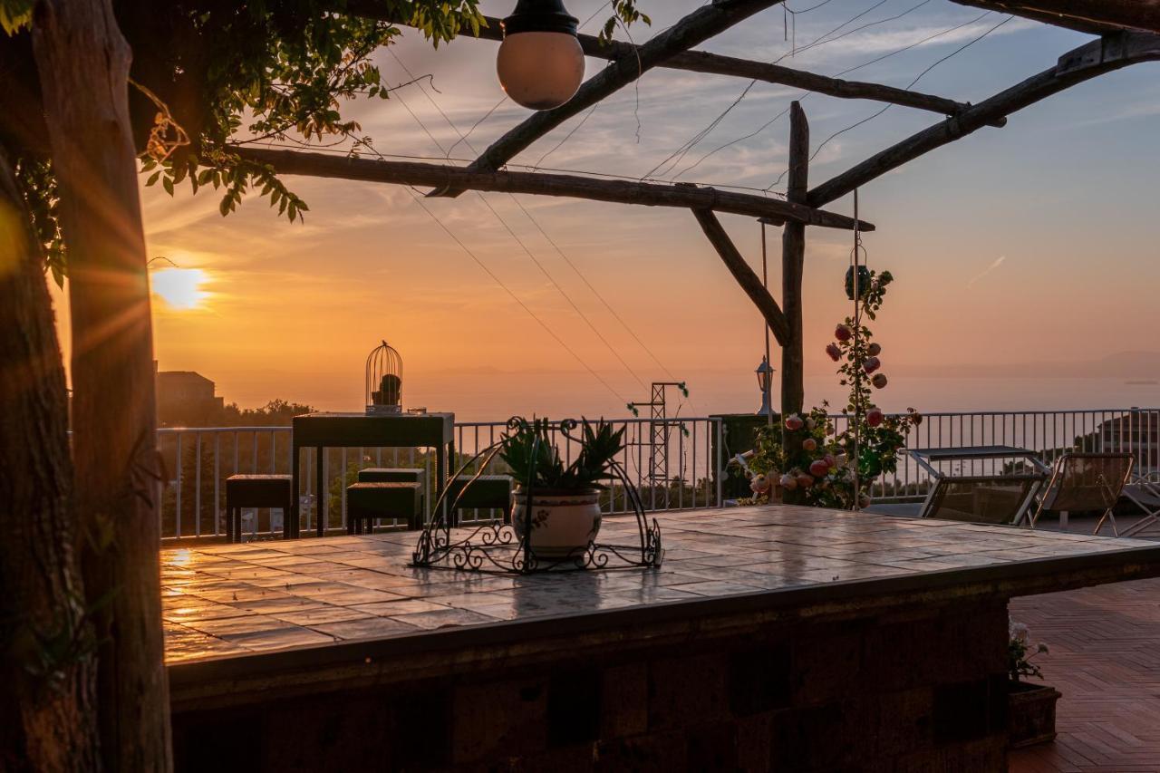 Villa Carolina Sorrento Private Heated Pool And Sea View Екстер'єр фото