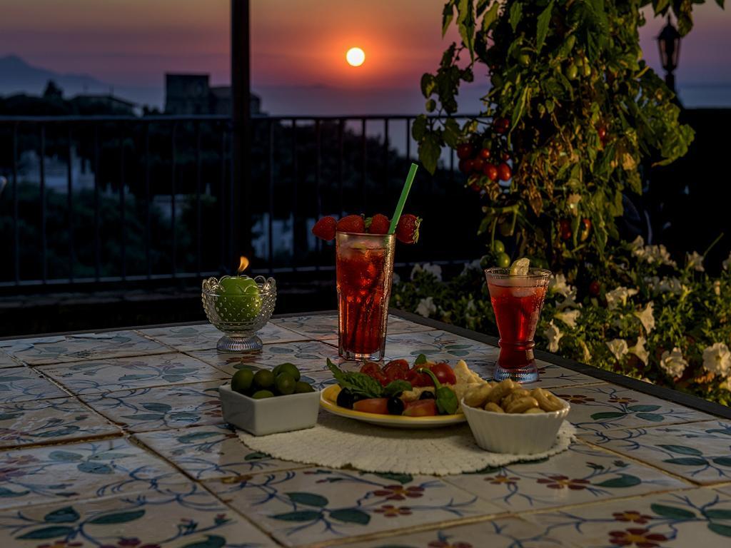 Villa Carolina Sorrento Private Heated Pool And Sea View Екстер'єр фото